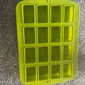 Tastefully Simple Bar Pan